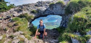 Geführte Wanderung Salzburg – Wanderer vor Alpenpanorama