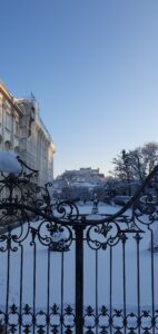Geführte Wanderung Salzburg – Wanderer in verschneitem Salzburg
